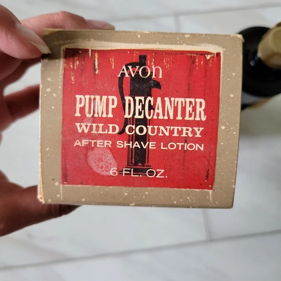 NIB Vintage Avon Pump Decanter Wild Country After Shave Lotion with Original Box - Picture 7 of 10
